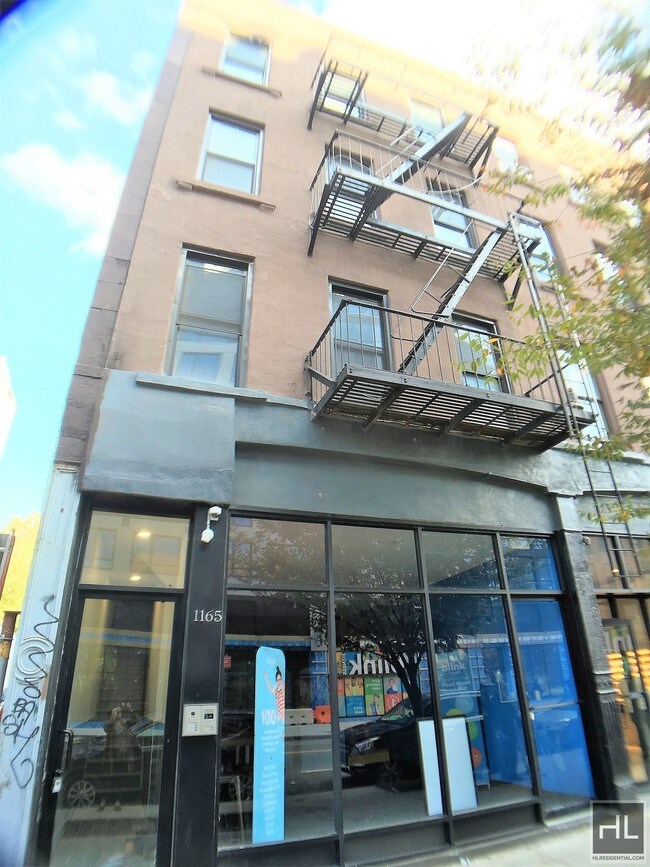 Building Photo - 1165 Fulton St