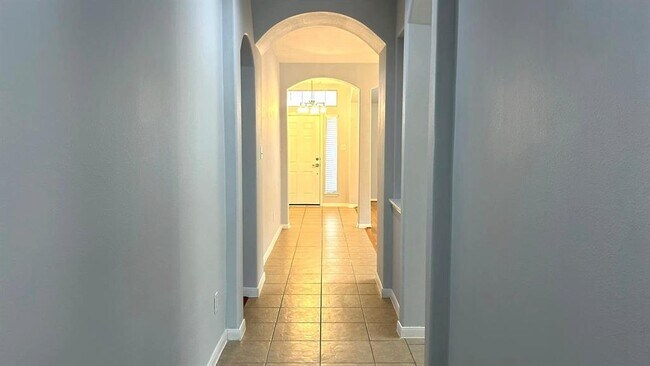 Building Photo - 8106 Saragosa Blue Ln