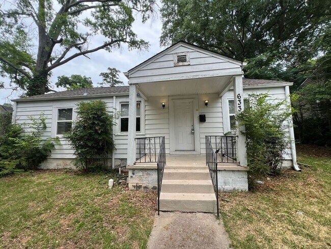 Primary Photo - 633 84th Pl S