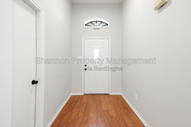 Building Photo - 7239 N Hearthstone Green Dr