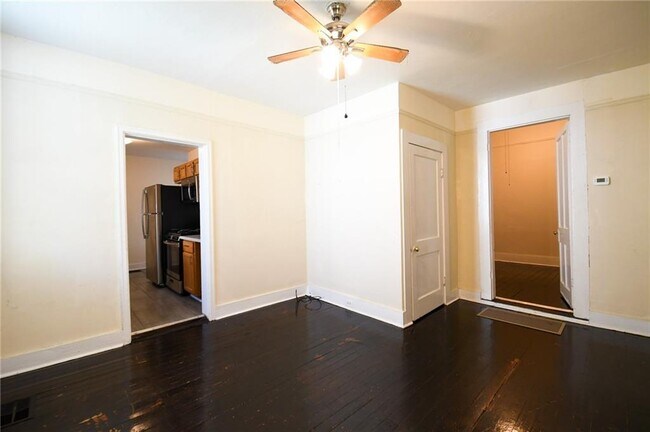 Building Photo - 8207 Freret St