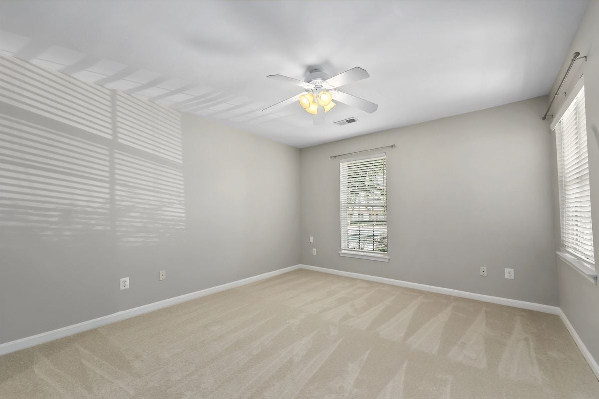 Building Photo - 25340 Lake Mist Square