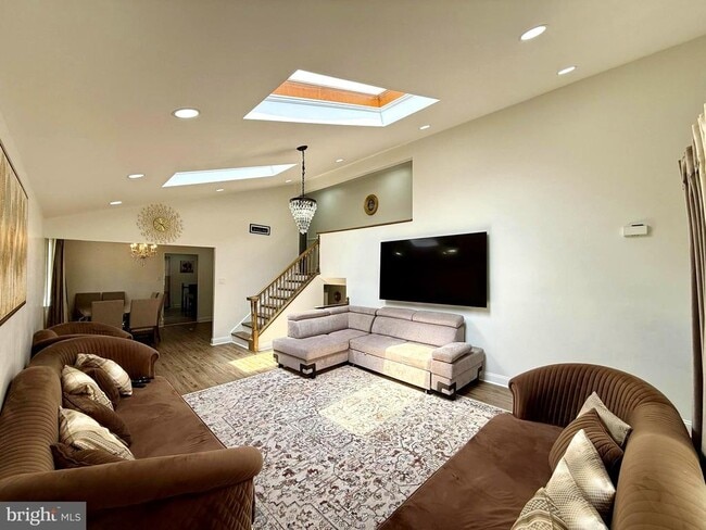 Building Photo - 13042 Trina Dr