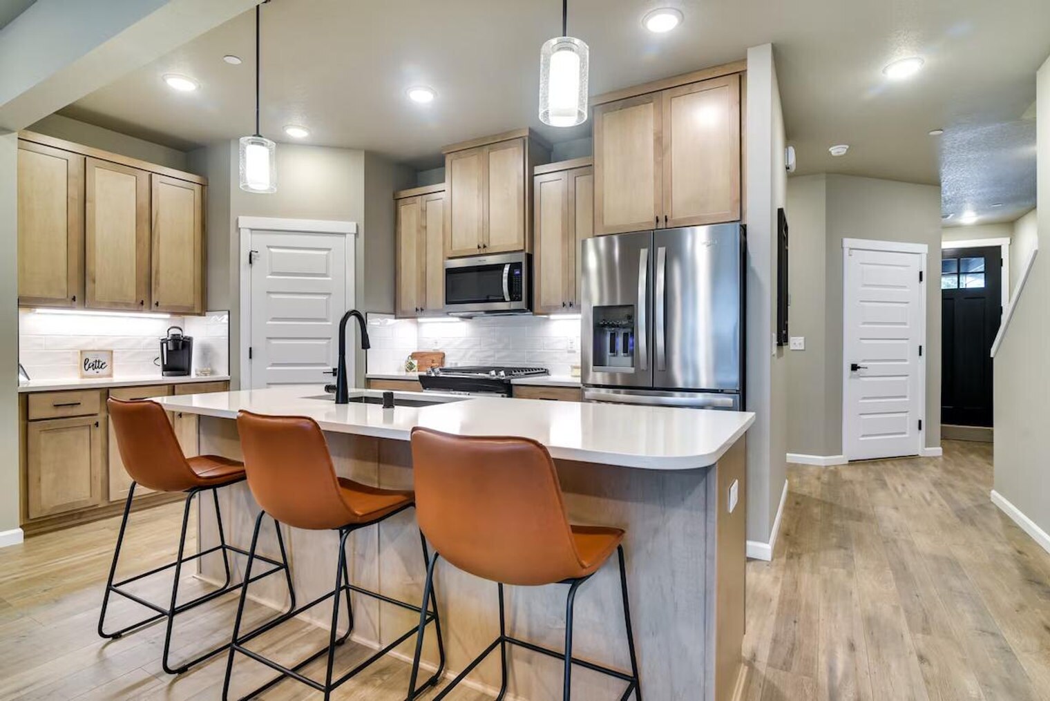 Building Photo - 6816 NE 131st Way