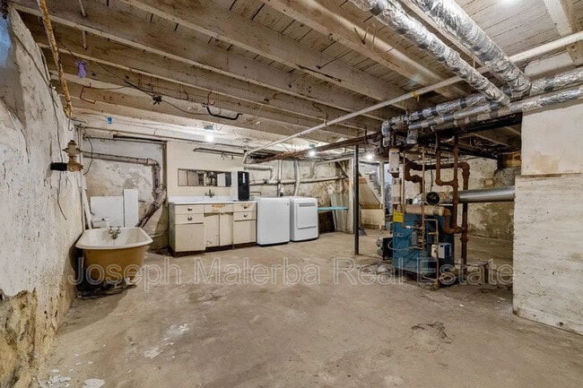 Building Photo - 46 Providence St