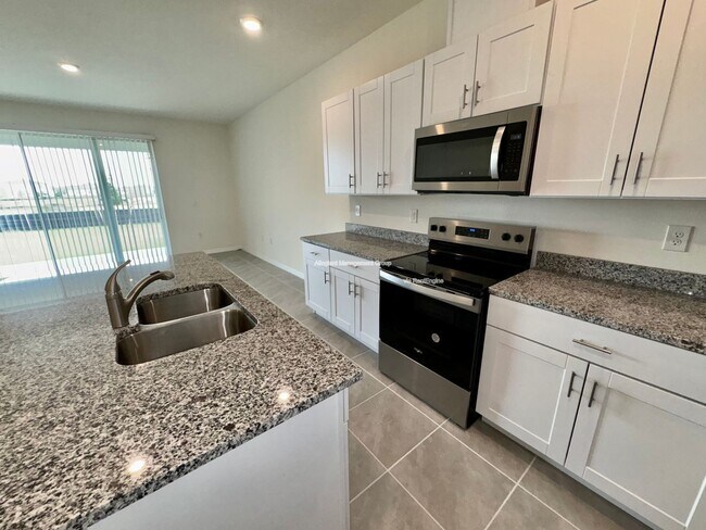 Building Photo - 1393 Isleta Lp