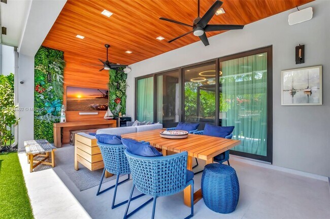 Building Photo - 8608 Torrey Isles Terrace