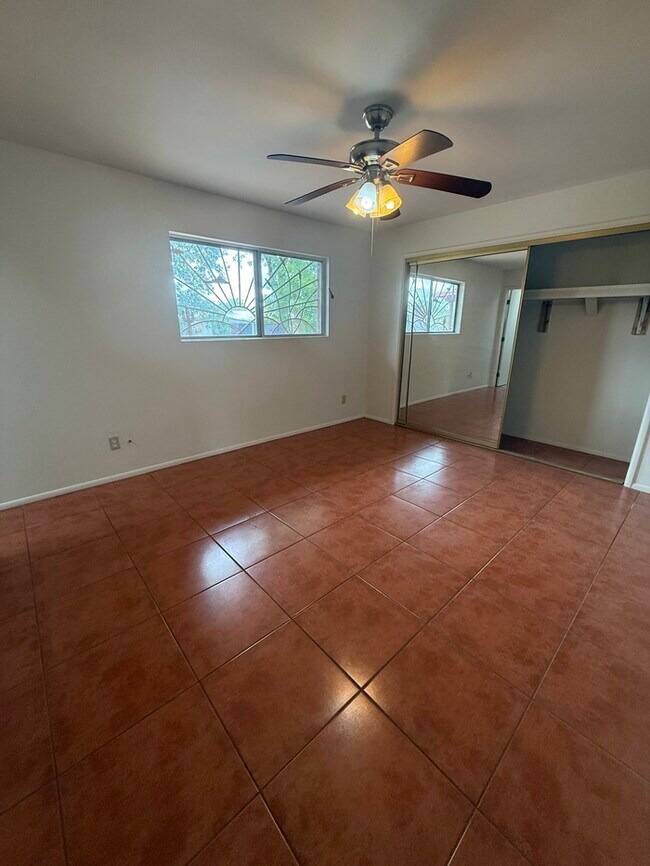 Building Photo - HOUSE FORE RENT