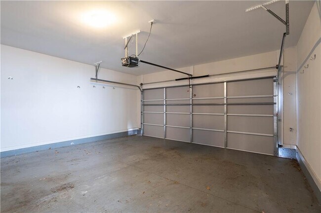 Building Photo - 1338 Rietveld Row NW