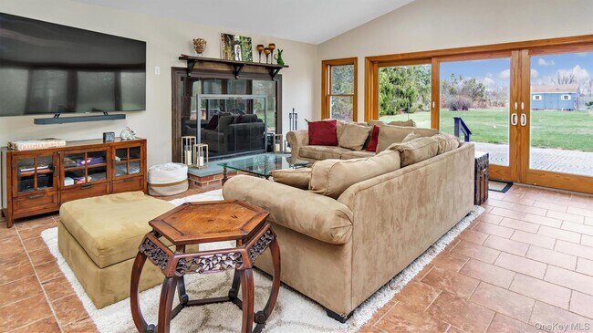 Building Photo - 120 Promenade Dr