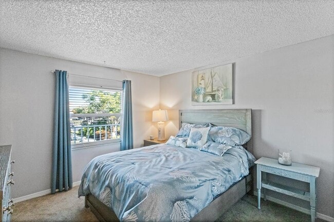 Building Photo - 719 Pinellas Bayway S