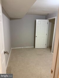 Building Photo - 3812 Saddlebrook Ct