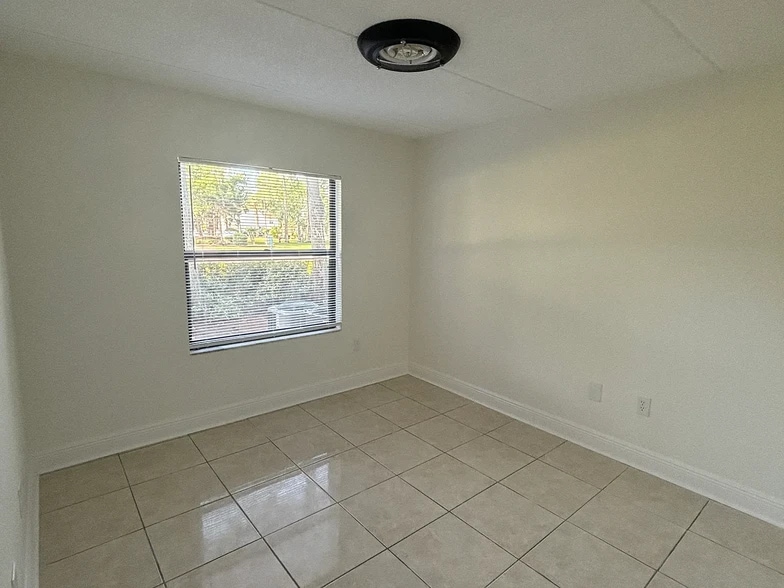 Second Bedroom - 1601 Big Tree Rd