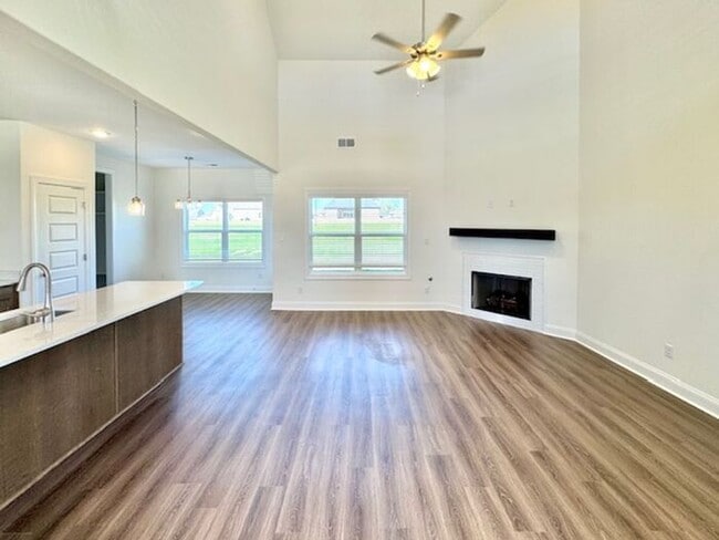 Building Photo - Move In Special! Now Leasing a Spacious 4-bedroom 2.5 Bath Home in Olive Branch @ Southbranch.