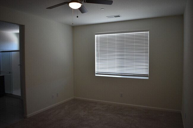 Building Photo - 3591 Sunstone Ct