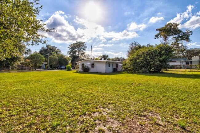 Building Photo - 1214 Dunbar St