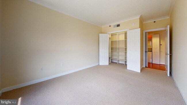 Building Photo - 777 7th St NW