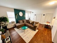 Building Photo - 51 1/2 Willard Street #A