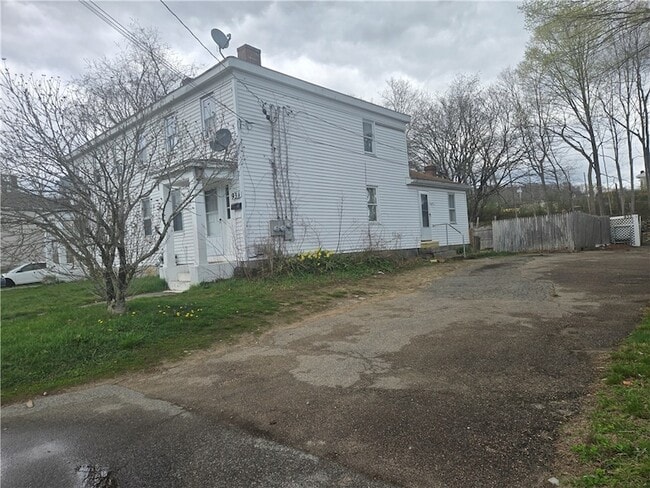 Building Photo - 93 White Rock Rd