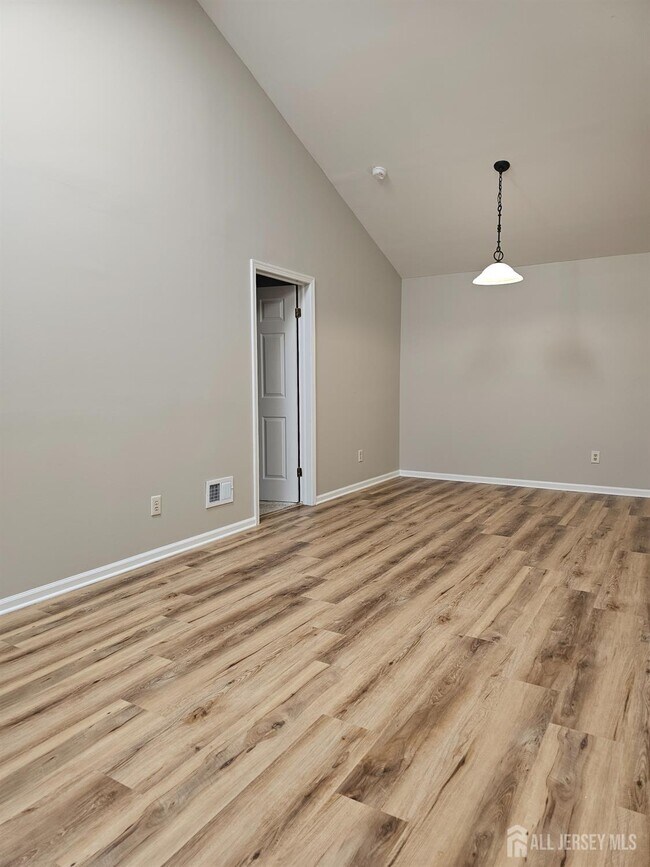 Building Photo - 2809 Ridgefield Ct