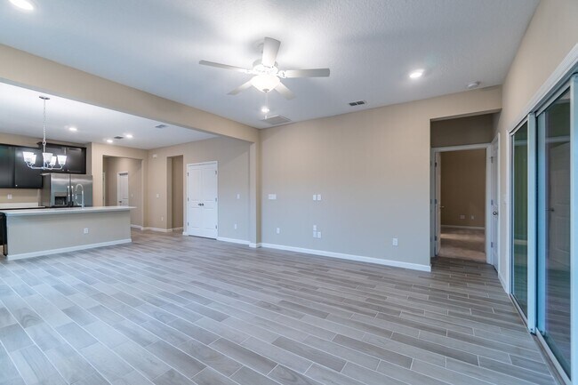 Building Photo - 6343 Morning Blf Dr
