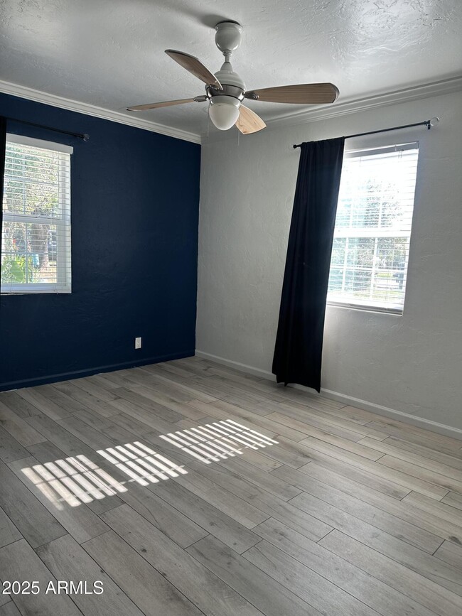 Building Photo - 3112 E Cypress St