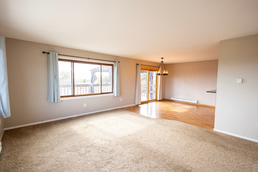 Building Photo - 845 Terrence Rd