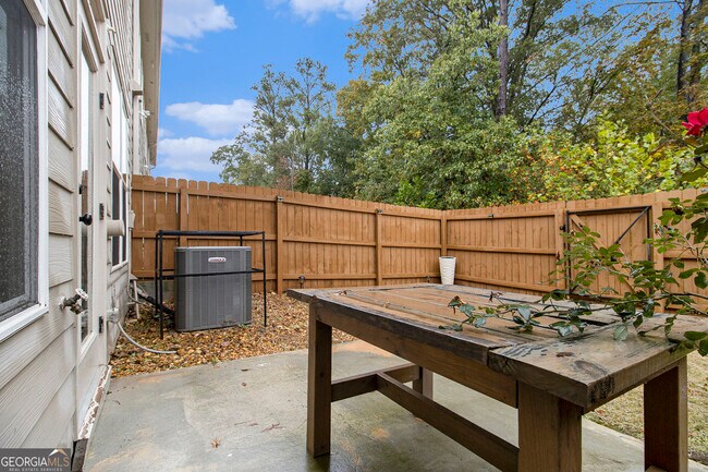 Building Photo - 2249 Mulsanne Dr