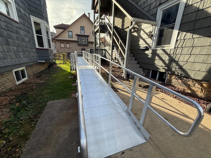 Building Photo - 1051 Elk St