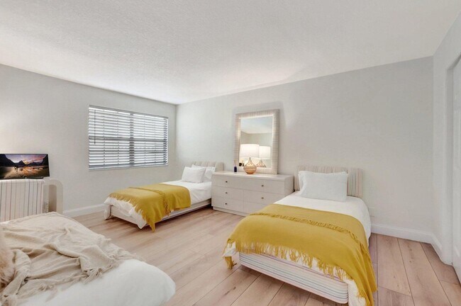 Building Photo - 22728 Caravelle Cir