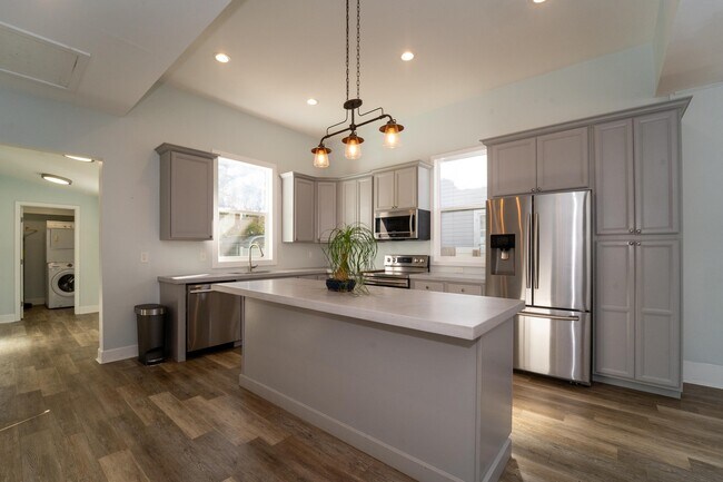 Building Photo - 69 M L King Ave