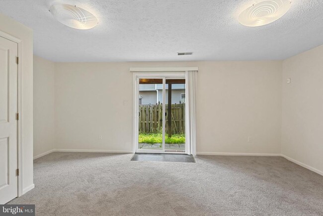 Building Photo - 606 Ransom Ct