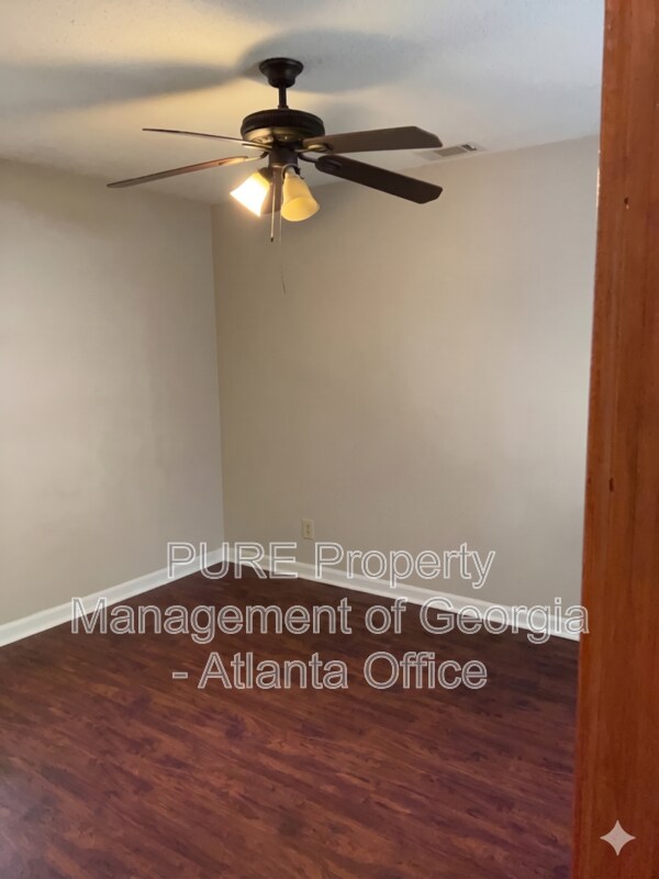 Building Photo - 771 Wilson Cir SW