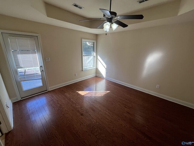 Building Photo - 29886 Park Hill Dr