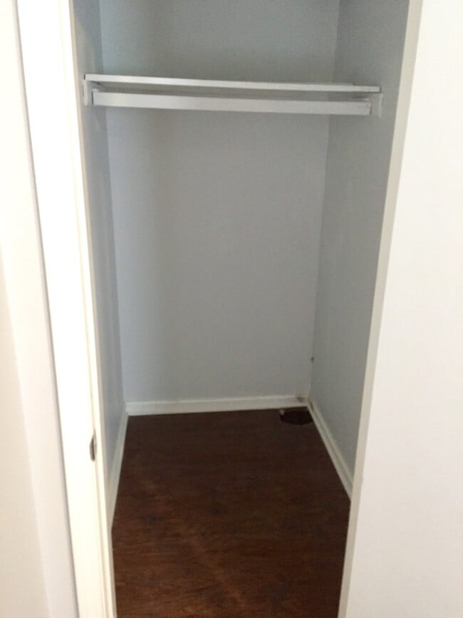 Building Photo - Charming 3 bed, 1 Bath in Shelbyville!