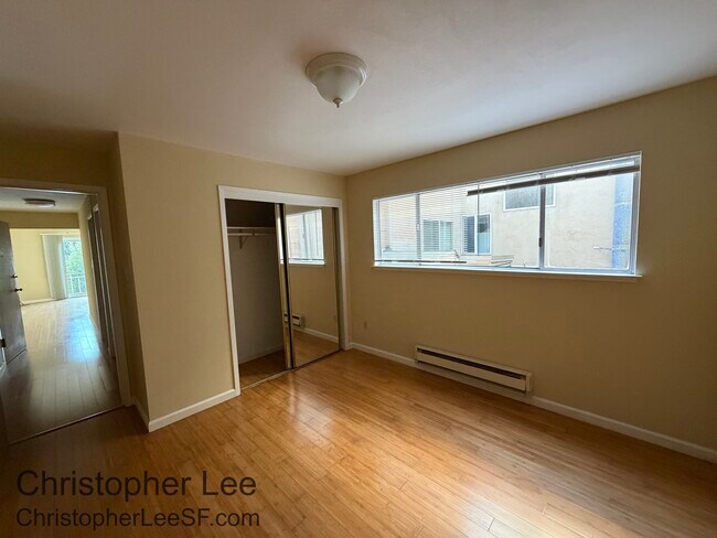 Building Photo - 125 Palm Ave