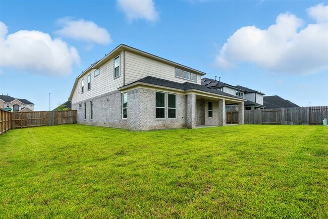 Building Photo - 4723 Whisperwood Dr