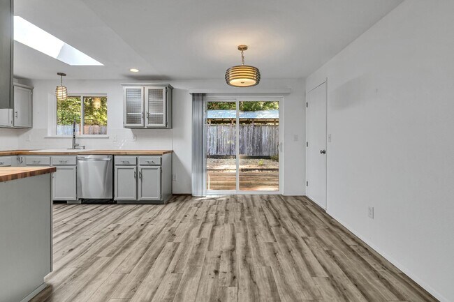 Building Photo - 7401 56th Ave Ct NW