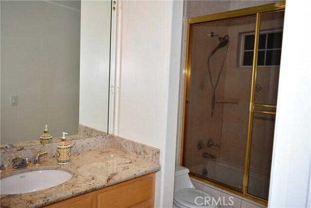 Building Photo - 4751 Haskell Ave