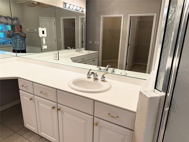 Building Photo - 417 Lake Butler Dr