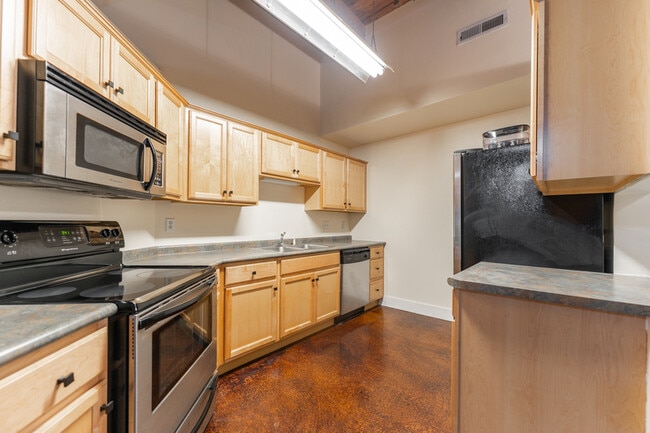 Building Photo - 55 S Harding St