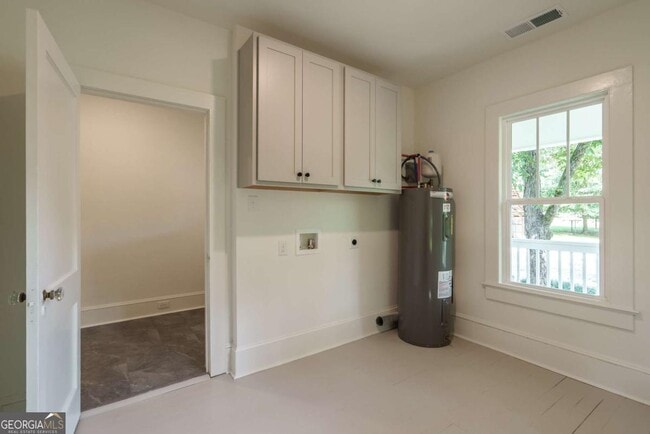 Building Photo - 5380 Guthrie Rd