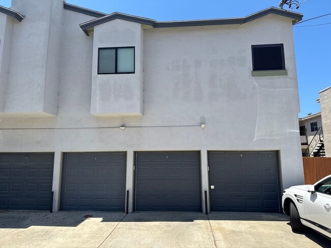 Building Photo - 2 BR/2BA Kensington Condominium with Garage