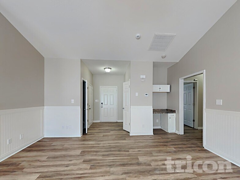 Building Photo - 153 Devon Forrest Dr