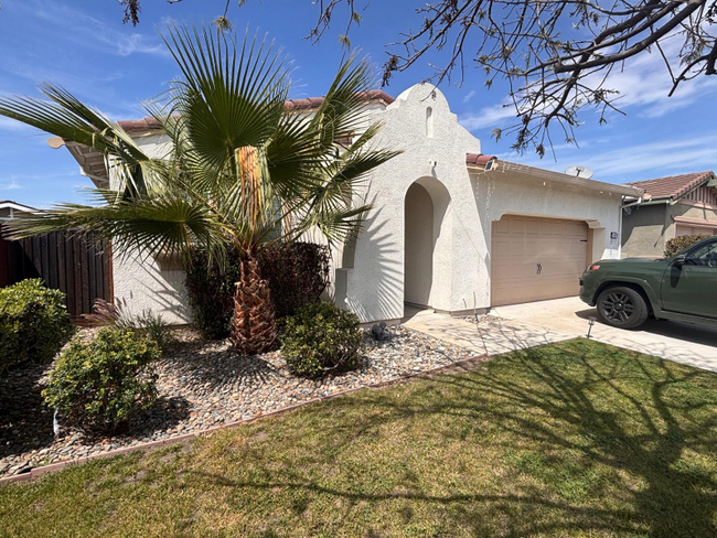 Primary Photo - 1479 Orgullo Ln