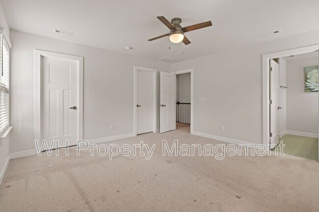 Building Photo - 441 Chinook Dr