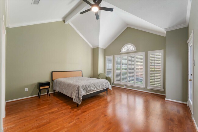 Building Photo - 5614 Whisper Ridge Dr