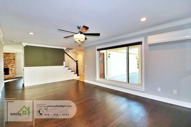 Building Photo - 251 Kamp Way