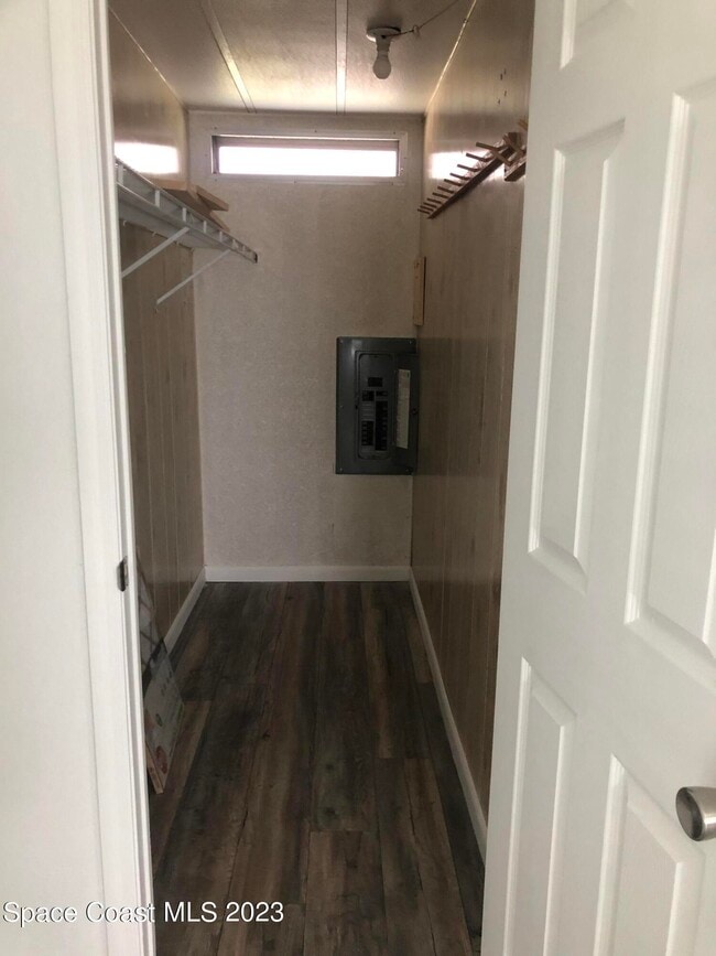 Building Photo - 522 Egret Cir