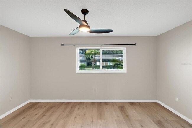 Building Photo - 5996 Hibiscus Dr